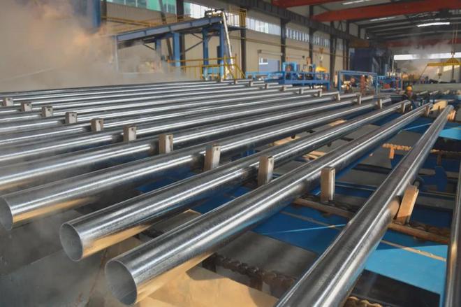 <a href=http://www.large-china.com target=_blank class=infotextkey>京華鍍鋅鋼管</a>